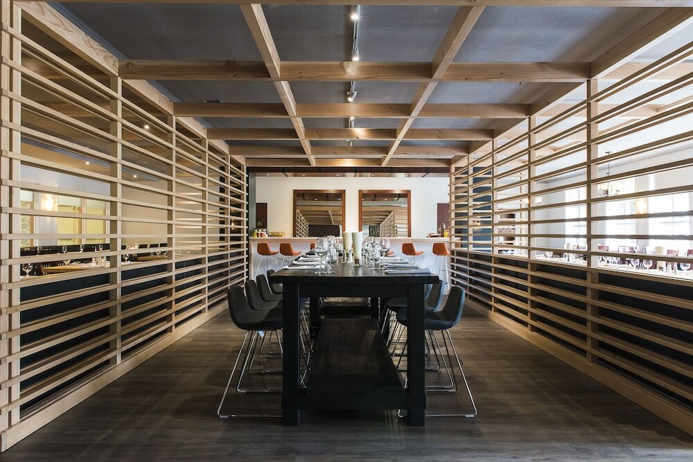 Фото Coast Canmore Hotel & Conference Centre