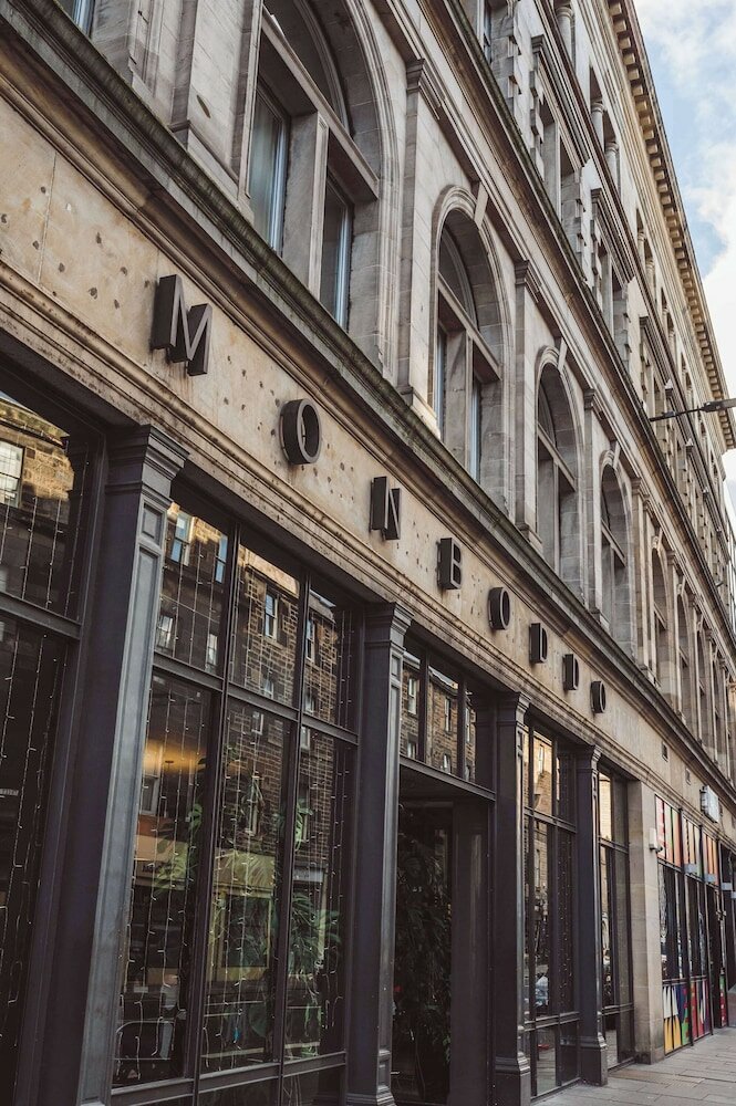 Фото DoubleTree by Hilton Edinburgh City Centre