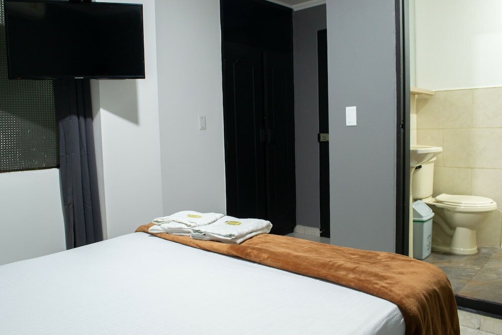 Фото Hotel Ruiseñor