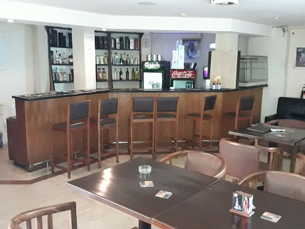 Фото Hotel Janaki