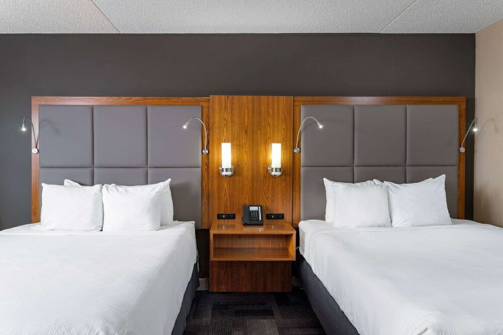 Фото Ramada by Wyndham Northern Grand Hotel & Conference Centre