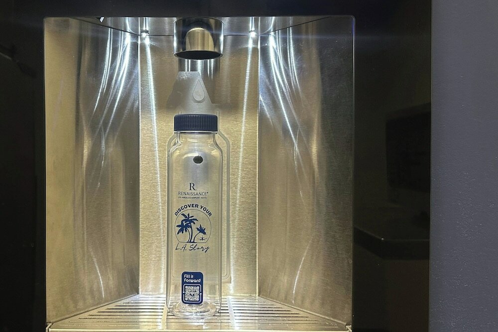 Фото Renaissance Los Angeles Airport Hotel