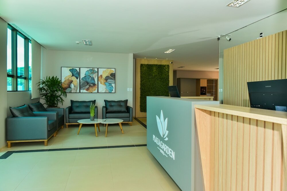 Фото Hotel Plaza Garden