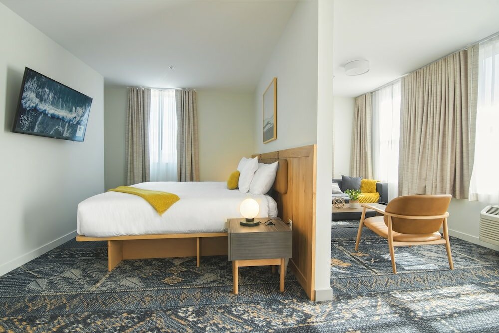 Фото SaltLine Hotel