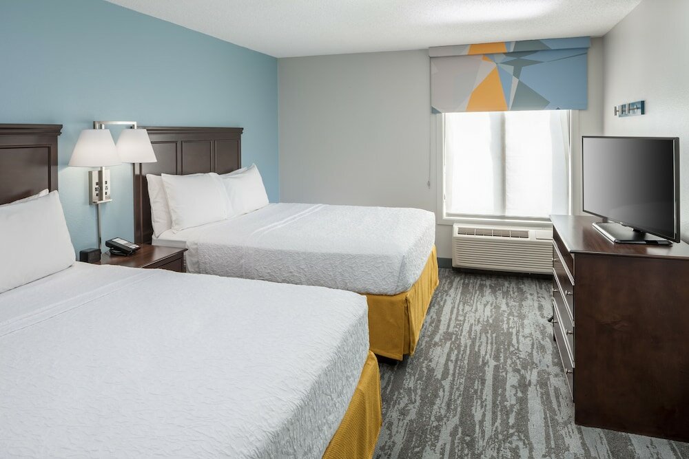 Фото Hampton Inn & Suites by Hilton Miami-Doral/Dolphin Mall