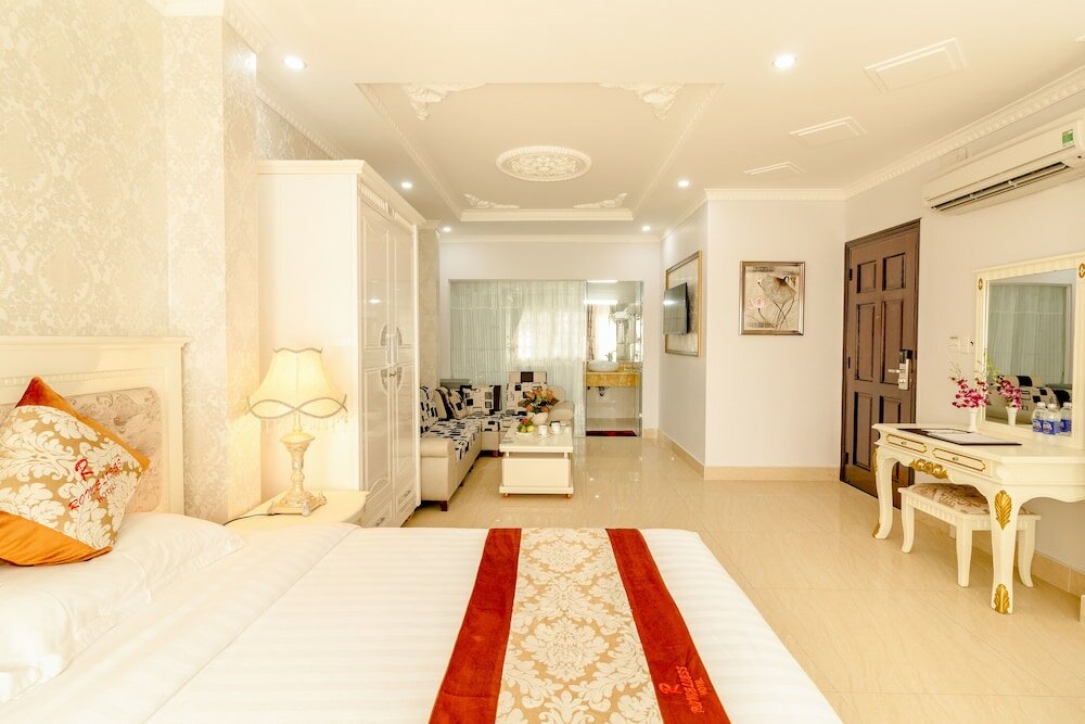 Фото Romeliess Hotel