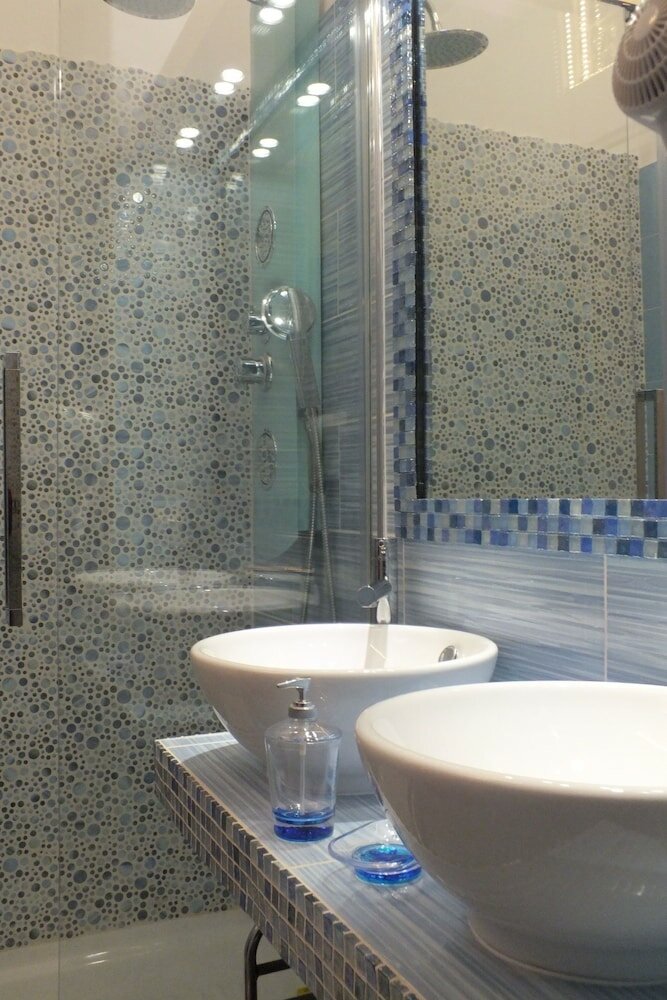 Фото Atmos Luxe Navigli Hostel & Rooms