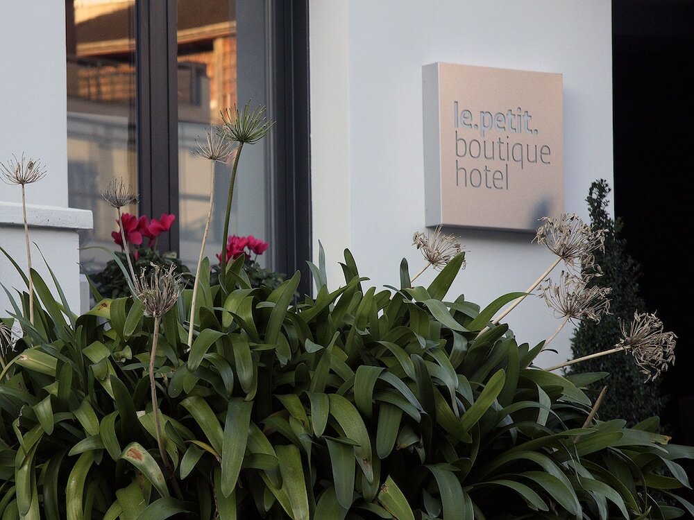 Фото Le Petit Boutique Hotel - Adults Only