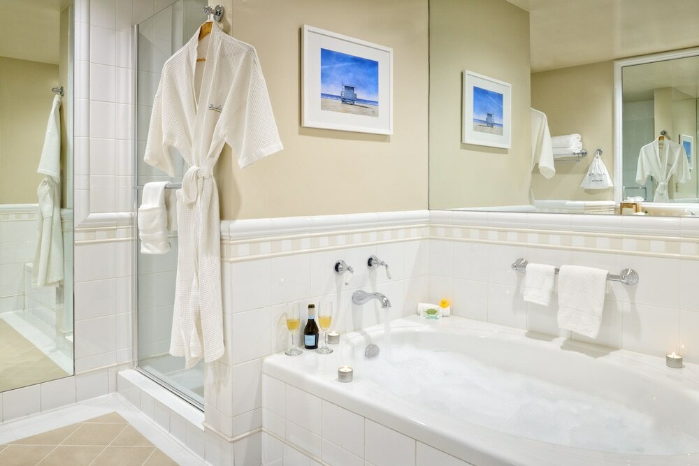 Фото Beach House Hotel at Hermosa Beach