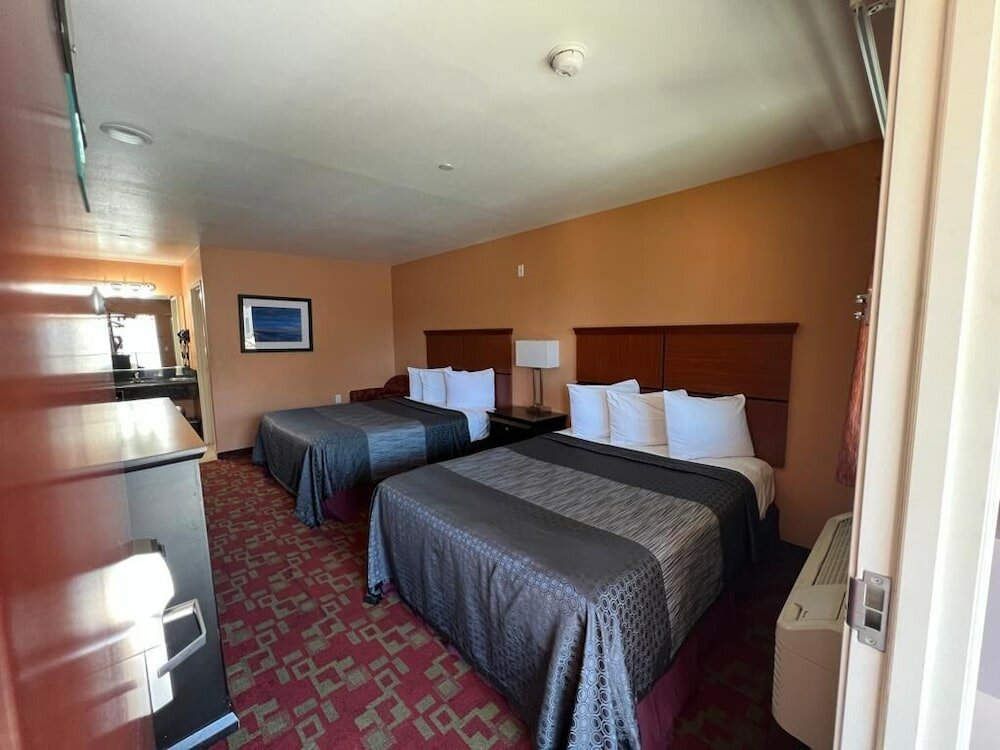 Фото Rancho California Inn