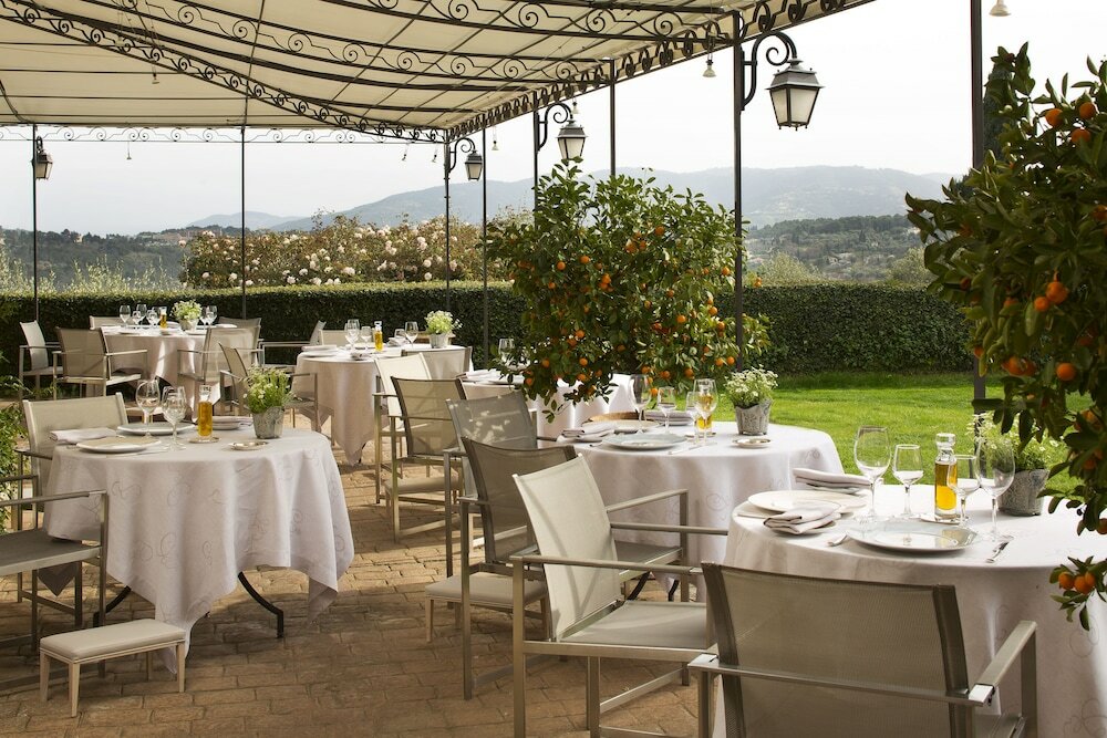 Фото La Bastide Saint Antoine