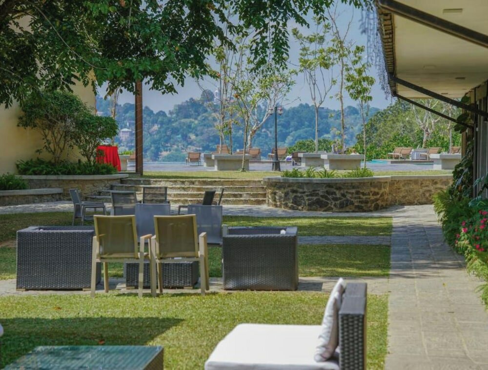 Фото Thilanka Hotel