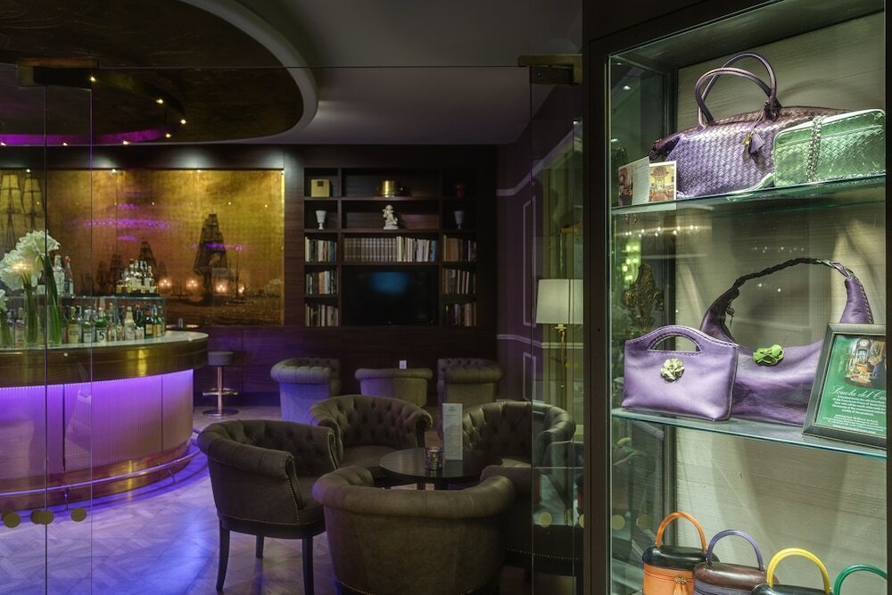 Фото Plaza Hotel Lucchesi