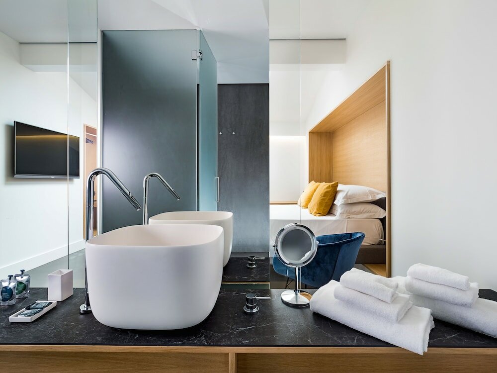 Фото Habitat Luxury Suites Accommodation