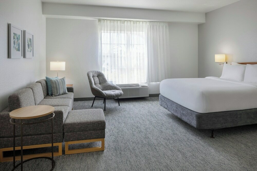 Фото TownePlace Suites by Marriott Orlando East/UCF Area