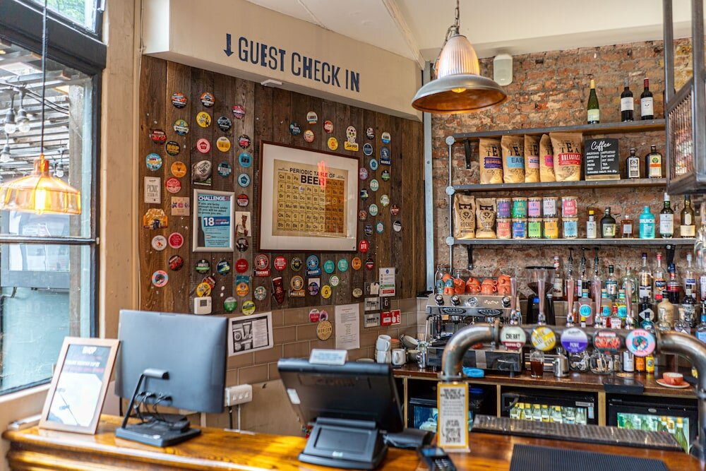 Фото PubLove  The Crown Battersea