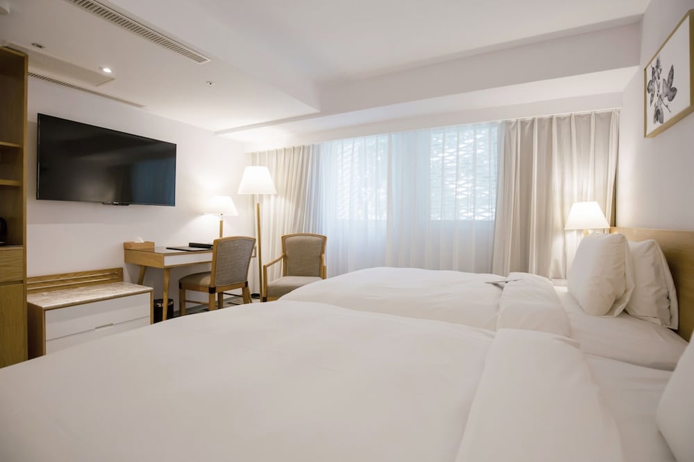 Фото The Carlton