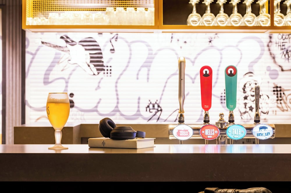 Фото Moxy Plymouth