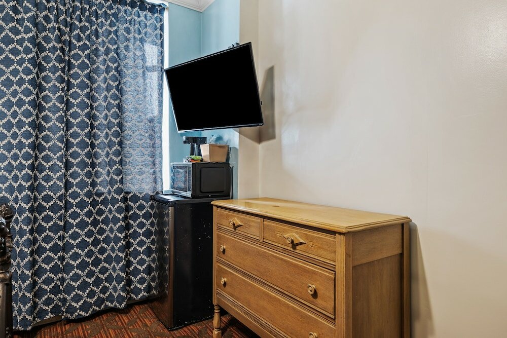 Фото Fitzgerald Hotel