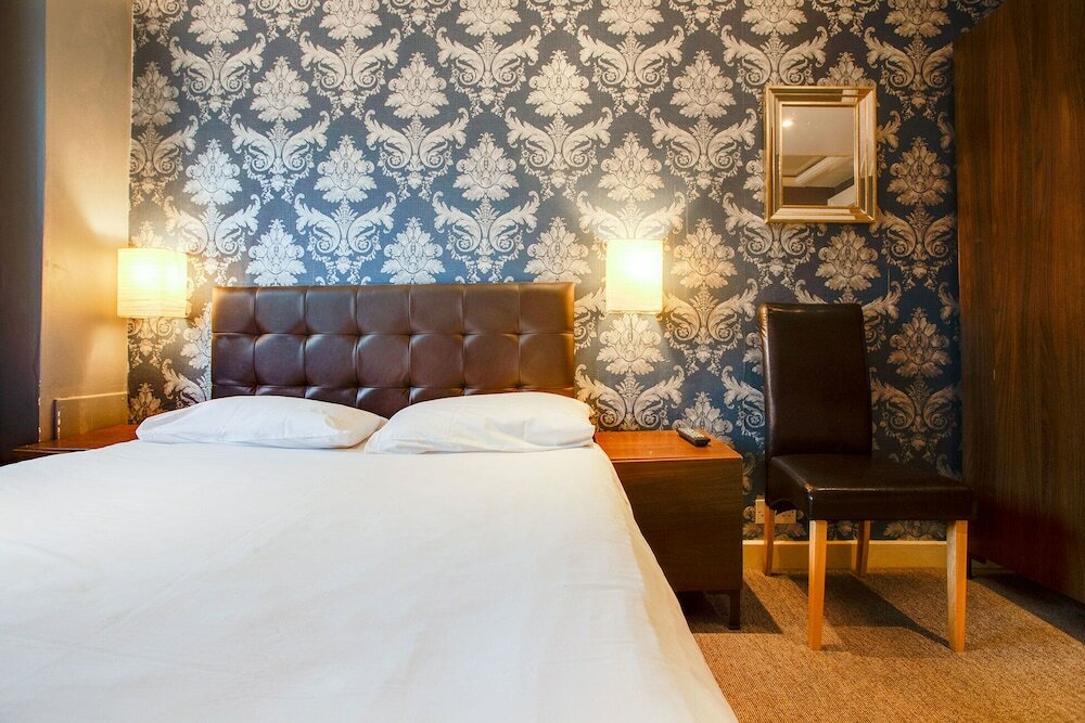 Фото Oyo Somerset Hotel Baker Street London