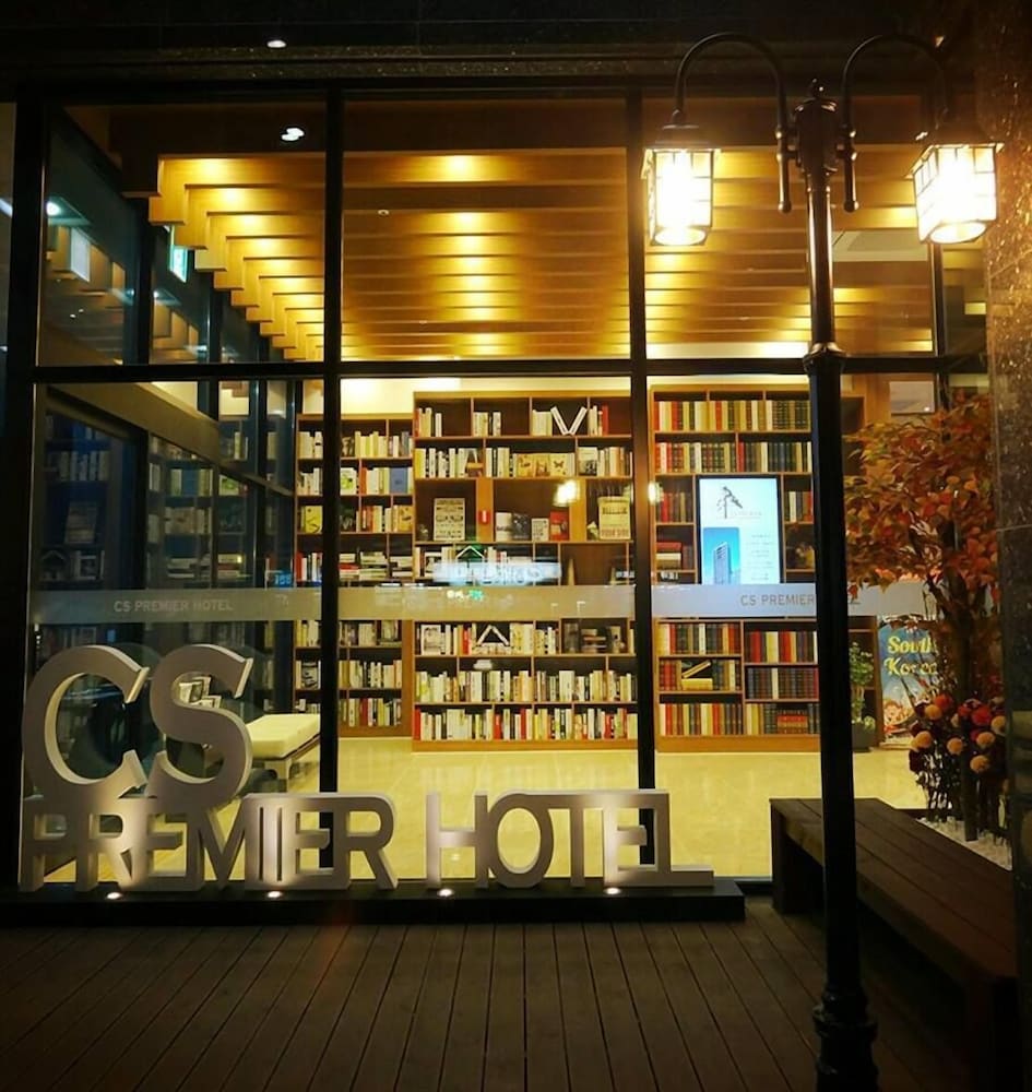 Фото CS Premier Hotel