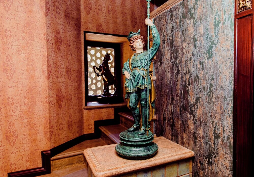 Фото Royal Antique Boutique Hotel