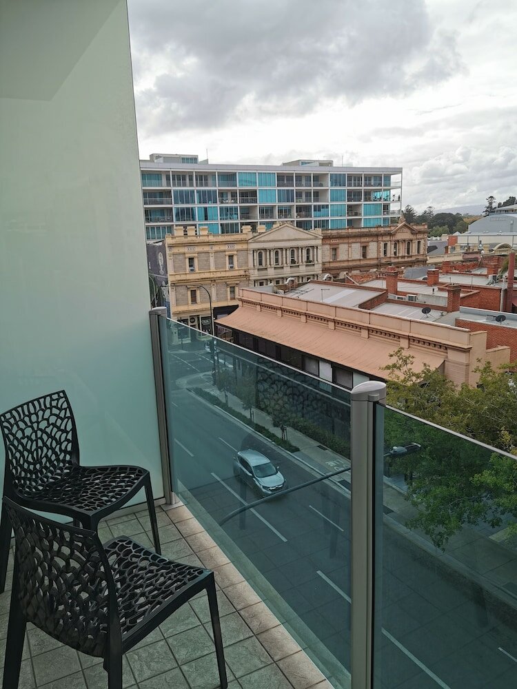 Фото Majestic Roof Garden Hotel