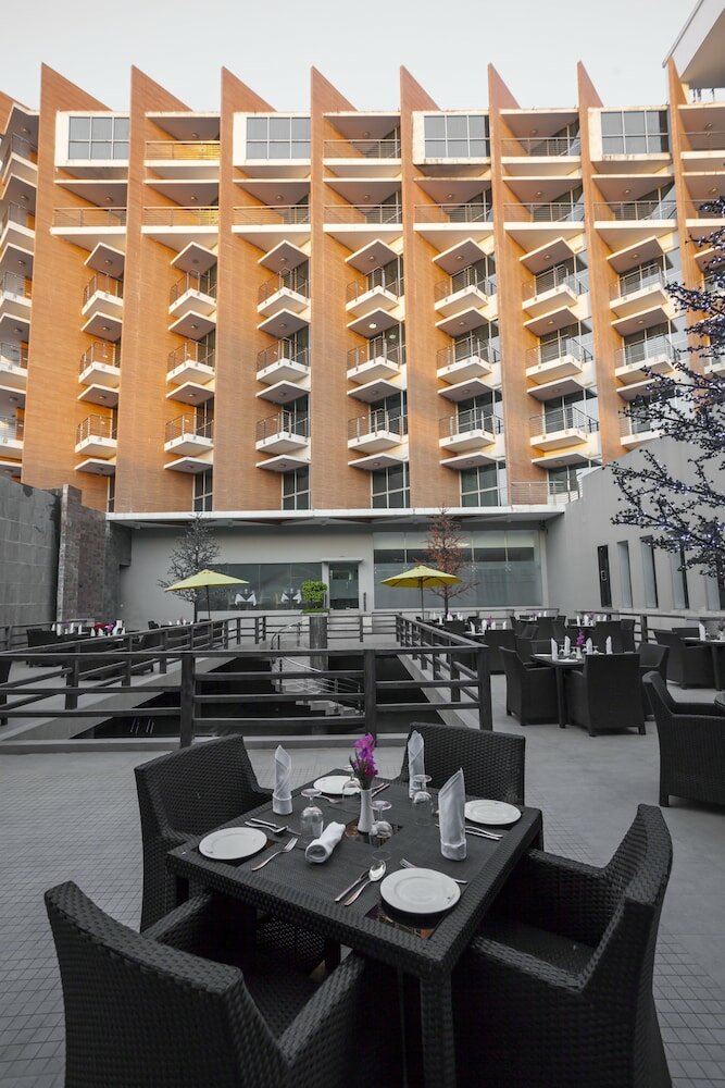 Фото Long Beach Hotel