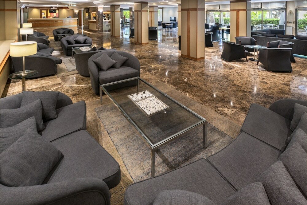 Фото Hotel Ciudad de Castelldefels