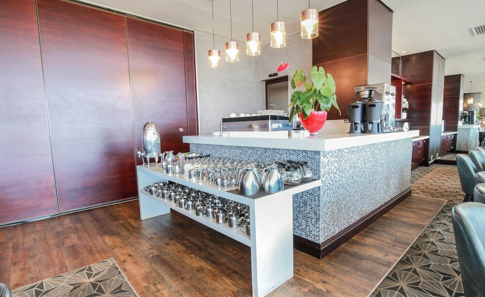 Фото The Blue Waters Hotel