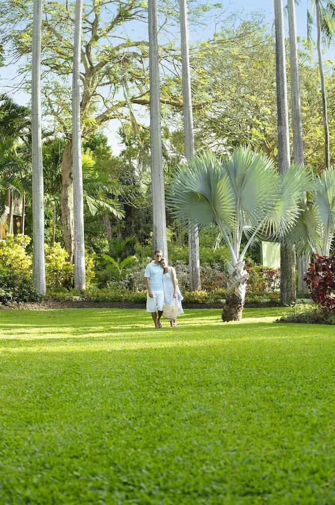 Фото Fairmont Royal Pavilion