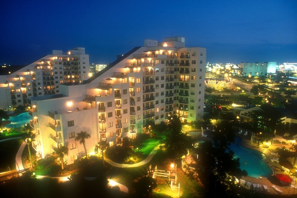 Фото Enclave Hotel & Suites Orlando, a staySky Hotel & Resort