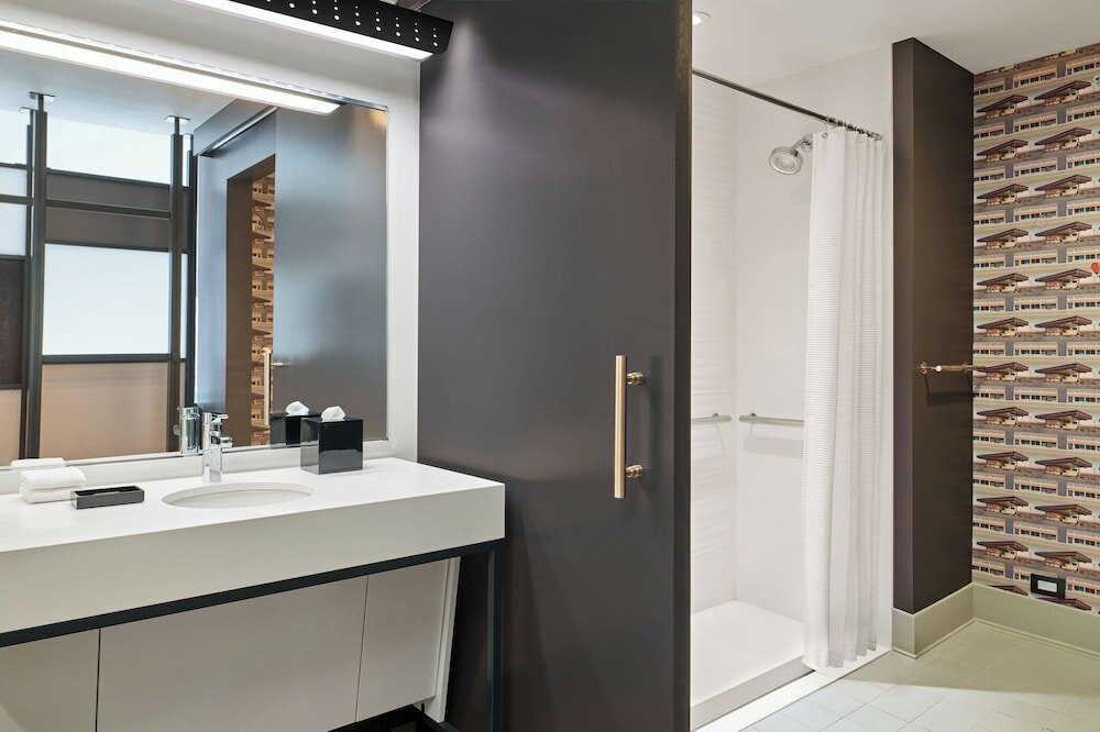 Фото Aloft Portland, Me