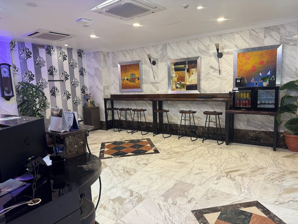 Фото Hotel Jjh Aliwal