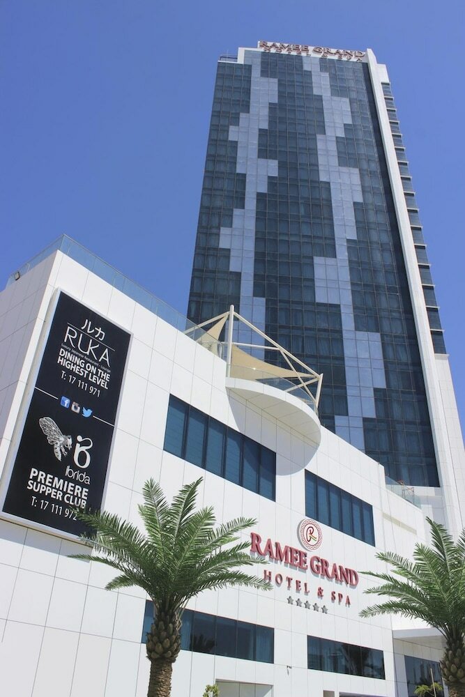 Фото Ramee Grand Hotel and Spa