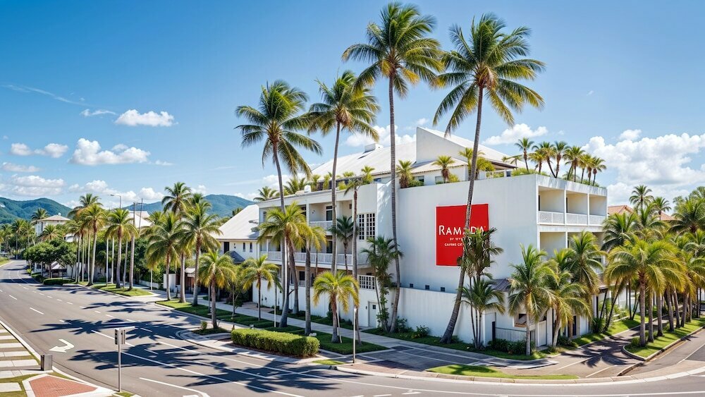 Hotel Ramada by Wyndham Cairns City Centre, Cairns, photo