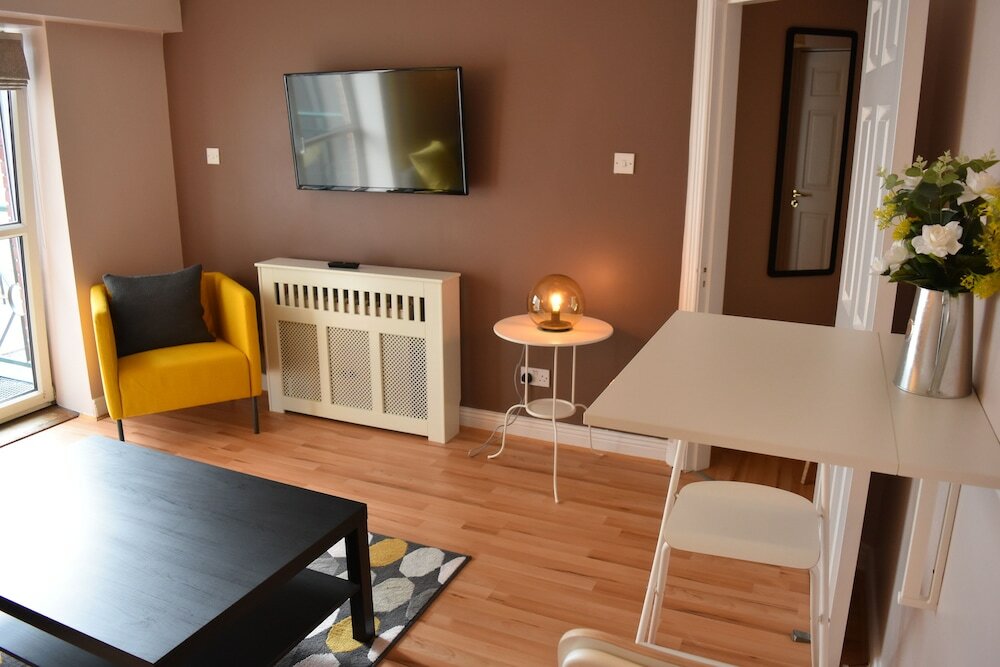 Фото Drury Court Hotel