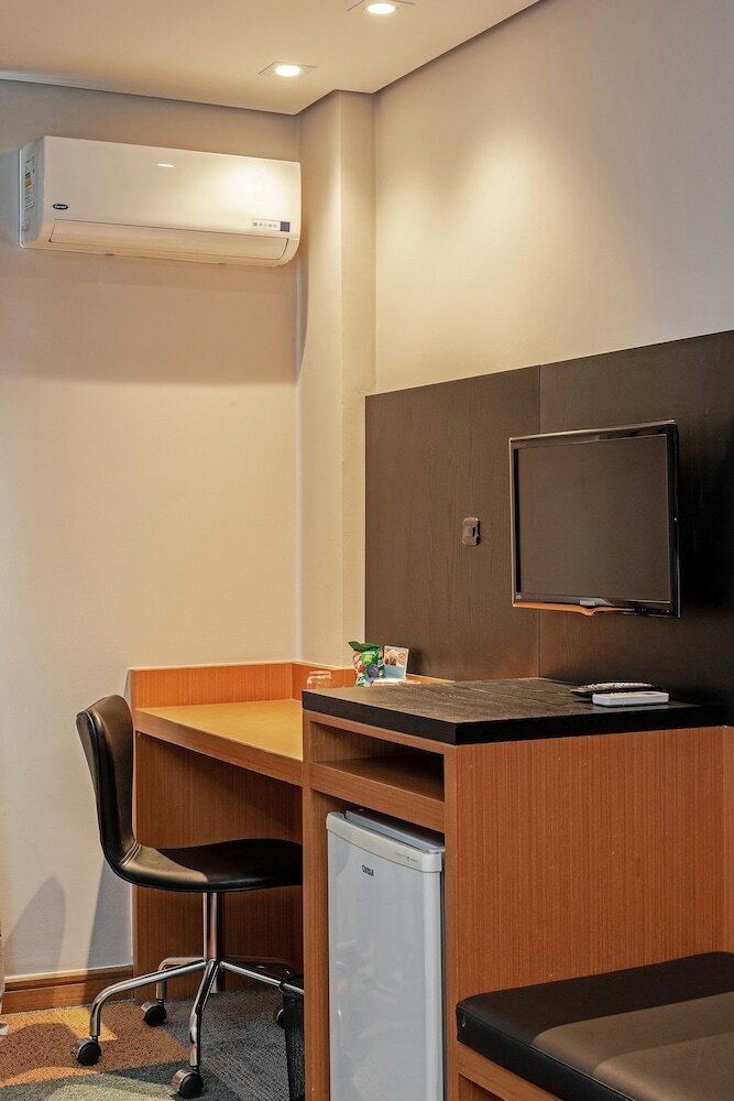 Фото Slaviero Curitiba Batel