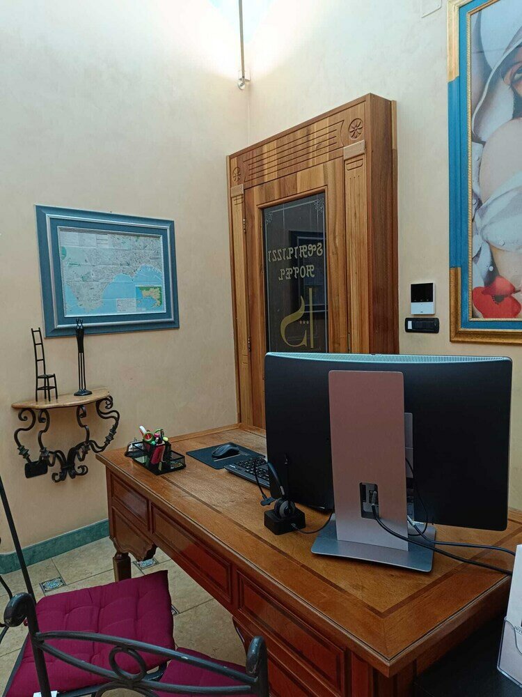 Фото Schilizzi Hotel