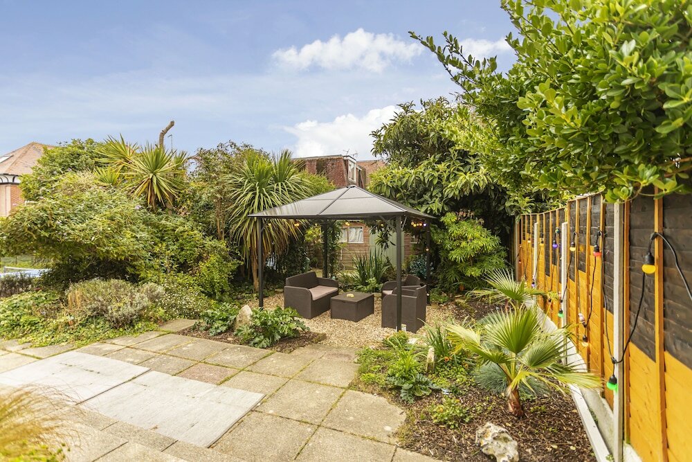 Фото The Ravensbourne Hotel