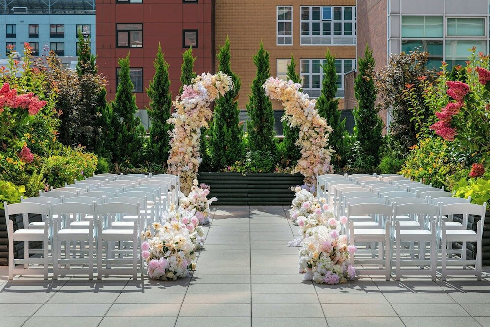 Фото Sheraton LaGuardia East Hotel