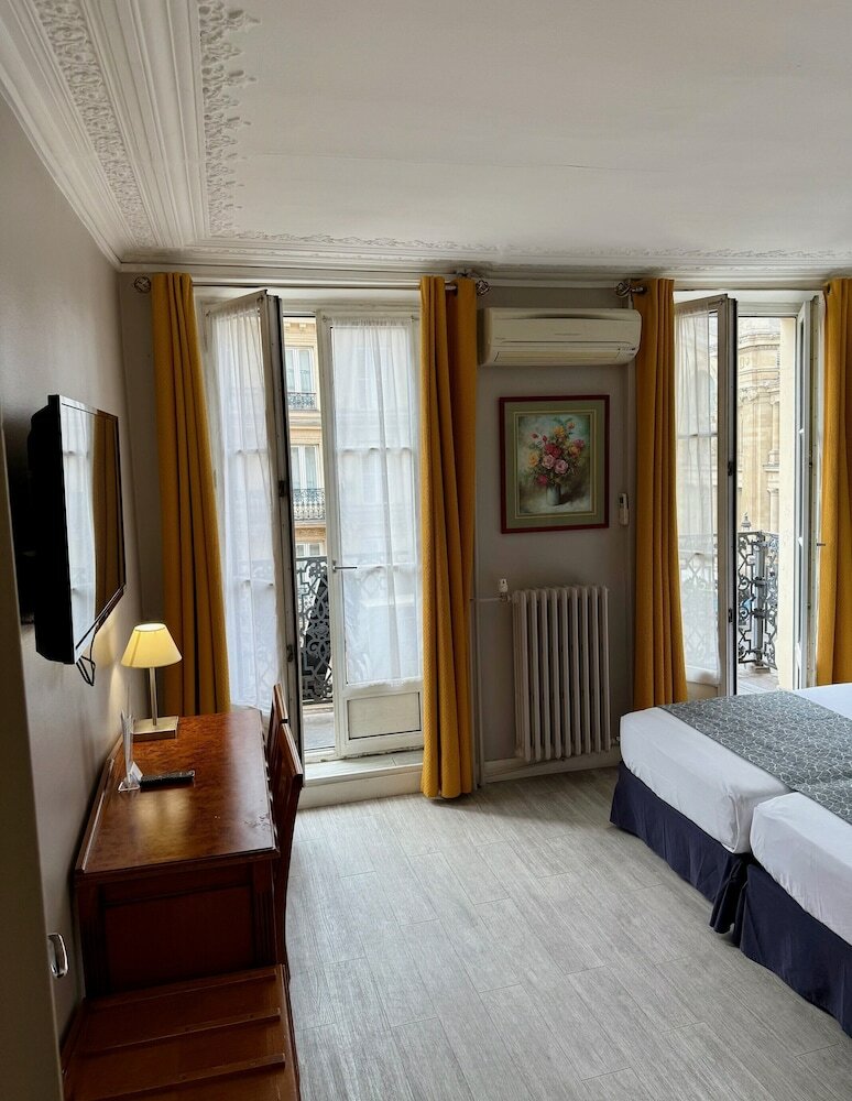 Фото New Hotel Gare du Nord