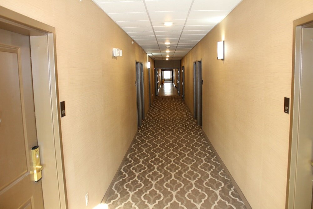 Фото Comfort Inn & Suites Northern Kentucky