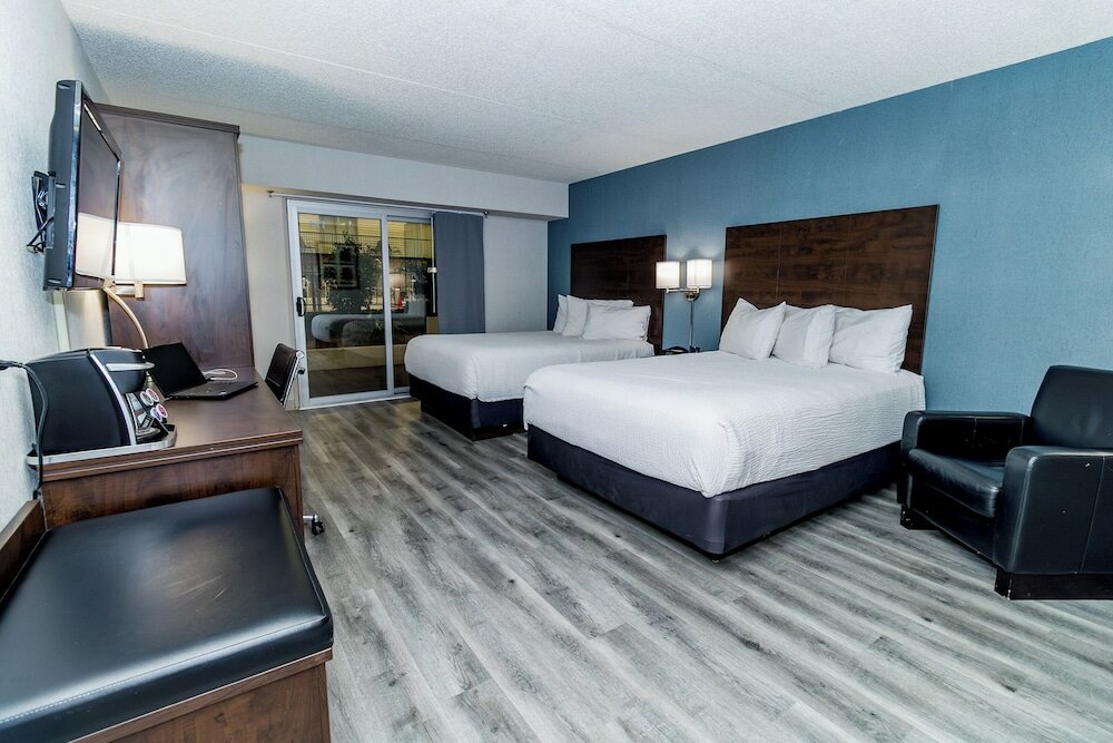 Фото Victoria Inn Hotel & Convention Centre Brandon