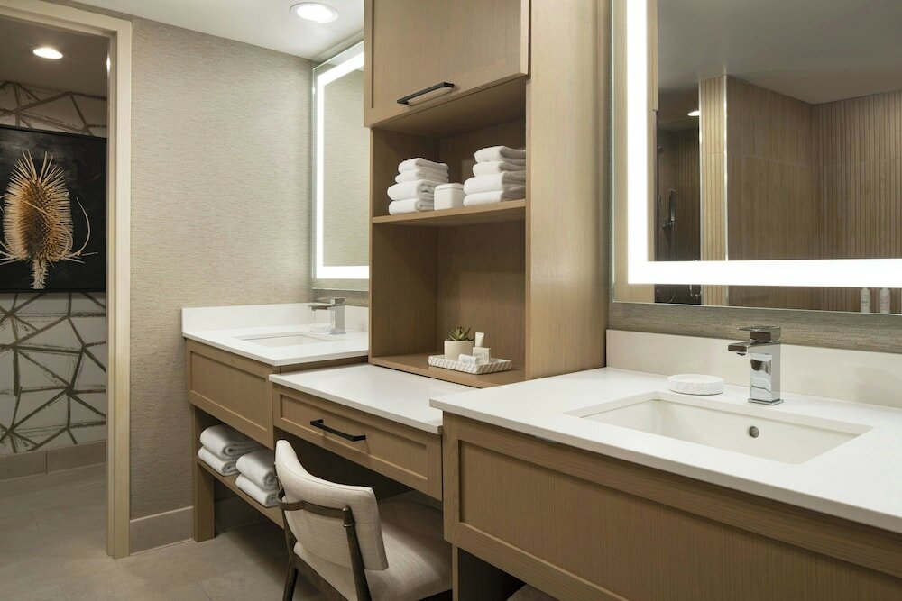 Фото Marriott City Center