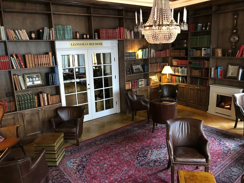 Фото Mayfair Hotel Tunneln