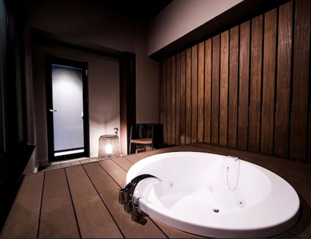 Фото Randor Hotel Namba Osaka Suites