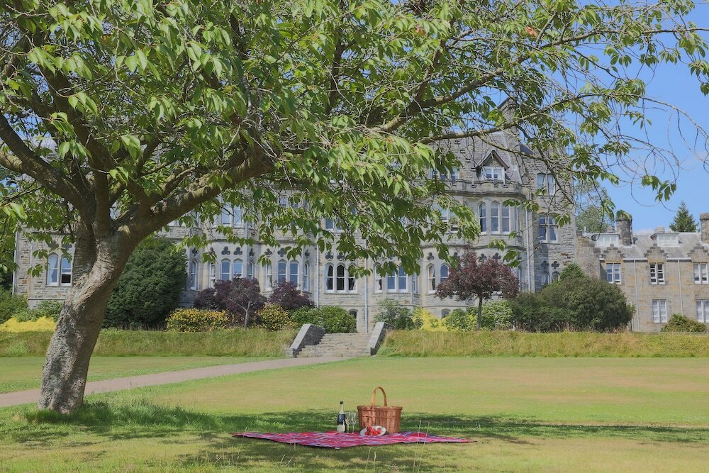 Фото Ashdown Park Hotel & Country Club