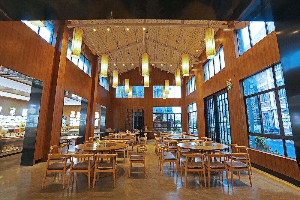 Фото Shanghai Linyin Holiday Hotel