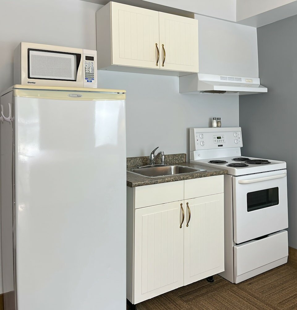 Фото Econo Lodge & Suites Hinton